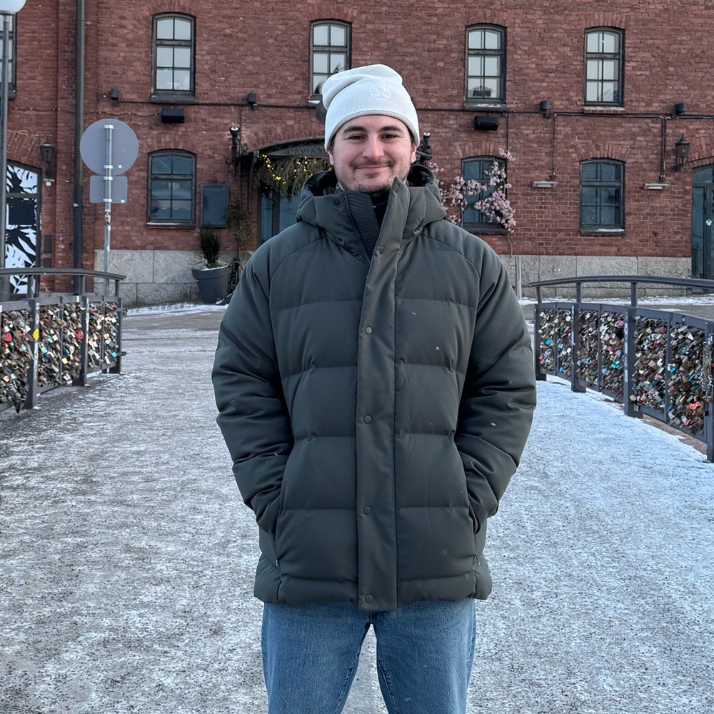 Meet your Posher, Damon